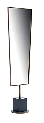 Eleganter Standspiegel für Umkleide – stabil und modern - Dieser stilvolle Standspiegel (180 cm hoch) eignet sich perfekt zum Anprobieren. Mit schwarzem Metallrahmen und rechteckiger Form bringt er Eleganz in jeden Raum.