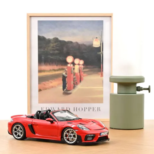 Produktbild Porsche 718 Spyder RS 2023 in Guards Red