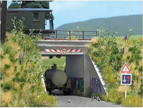 Busch 1409 Unterführung betonfarben mit Verkehrsschildern Bausatz H0 Neu
