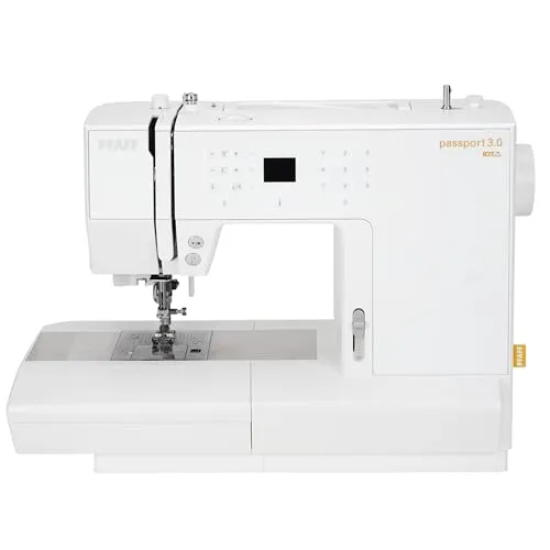 PFAFF passport 3.0 - Kompakte Computer Nähmaschine für Reisen - Die PFAFF passport 3.0 ist die ideale Nähmaschine für unterwegs. Mit nur 6,7 kg leicht und 100 Stichen bietet sie kreative Freiheit und praktische Funktionen für Nähkurse und Reisen.