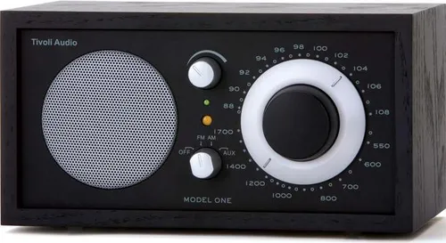 Tivoli Audio Model One UKW-/MW-Radio (Schwarz/Schwarz/Silber) - Hochwertiges AM/FM-Radio mit UX-Eingang, ideal für Musikliebhaber und Design-Enthusiasten.
