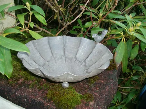 Vogeltränke Vogelbad Vogel-Futterstelle Eisen massiv steingrau 26 cm
