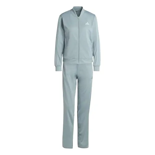 adidas Sportswear Trainingsanzug W 3S TR TS (2-tlg) grün XL (46/48) - Sportlicher 2-teiliges Set in Wonder Sage, ideal für aktive Tage. Hergestellt aus 100% Polyester, pflegeleicht und bequem für den täglichen Einsatz.