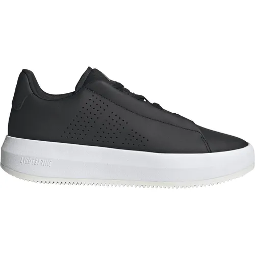 adidas ACESMASH Sneaker Herren - Stilvoll in Core Black, Größe 45 1/3 - Schuhe mit perforierten 3-Streifen und Full-Grain-Leder; leichte Lightstrike-Zwischensohle für optimale Dämpfung und Energierückführung.