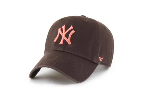 '47 New York Yankees MLB Clean Up Braun Verstellbare Cap - Hochwertige, verstellbare Cap der New York Yankees mit gebogenem Schirm und unstrukturierter Krone. Besondere Merkmale: Teamlogo-Stick vorne und Loop-Label hinten für echten Fan-Stil.