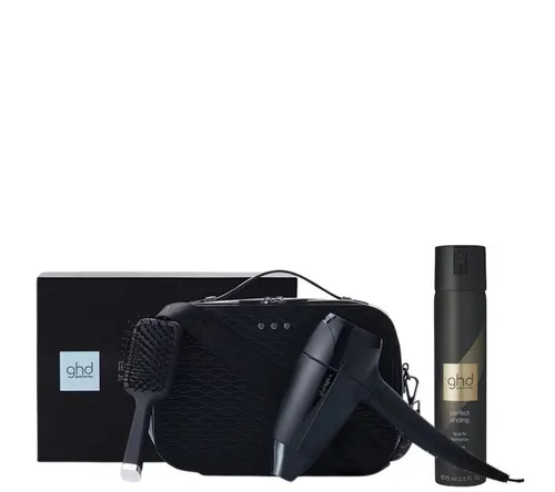 Ghd Set mit Haartrockner Flight+ und Mini-Bürste - Reisehaartrockner ghd Flight+ im kompakten Design, ideal für unterwegs. Das Set enthält eine praktische Mini-Paddle Brush und ein schickes Travel Case. Perfekt für schönes Haar, wo auch immer Sie sind!