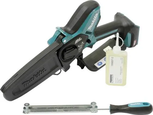 Makita UC029GZ Akku-Kettensäge 150mm - Akku-Säge der Kategorie Sägen mit 40V max. XGT für kraftvolle Leistung, werkzeugloser Kettenspannung und automatischer Schmierung – perfekt für enge Stellen und maximale Sicherheit.