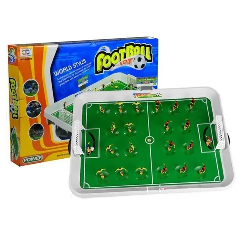 LEAN TOYS Tischfußballspiel auf großem Fußballplatz