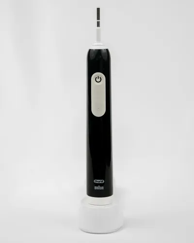 Braun Oral-B Pro 1 Black Elektrische Zahnbürste von Oral-B