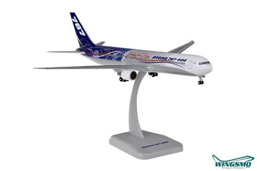 Produktbild Hogan Wings Leading the Way Boeing 767-400 1:200 LI2315GR