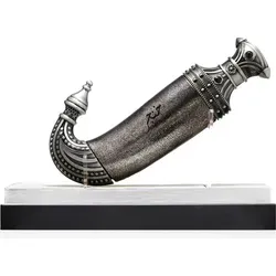 Lattafa Khanjar Eau de Parfum 85 ml - Eau de Parfum für Damen, verführerischer Duft mit orientalischen Noten für unvergessliche Momente.