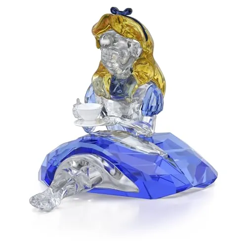 Swarovski Alice in Wonderland Figur - Detailverliebt in Blau, Gelb und Klar - Sammlerfigur inspiriert von Alice im Wunderland, mit 430 meisterhaft geschliffenen Facetten. Ein schimmerndes Design, das Fantasie weckt – ideal als Geschenk für Liebhaber des Klassikers.