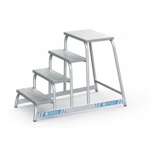 Zarges Montagetritt AFA P 40034 - 150kg, 4 Stufen - Leitern mit 2,80 m max. Arbeitshöhe, ideal für sicheres Arbeiten in der Höhe. Robuste Aluminiumkonstruktion und rutschfeste Plattform für höchste Stabilität.
