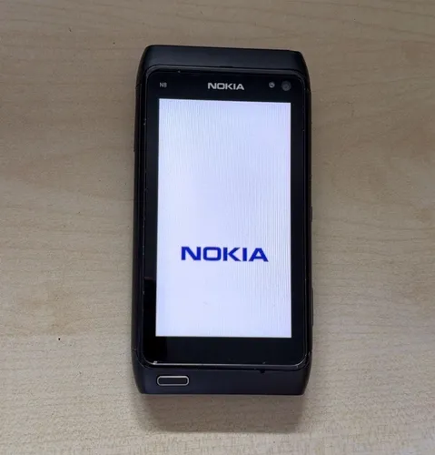 Nokia N8 16GB Dark Gray (Ohne Simlock) Geprüft Händler Garantie Komplett RM 596