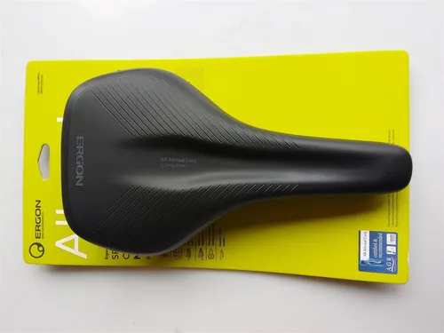 ERGON Fahrradsattel SR ALLROAD CORE COMP Men M/L - Fahrradsattel für Herren, ergonomisches Design für optimalen Komfort und Unterstützung auf langen Fahrten, ideal für Allroad-Einsätze.