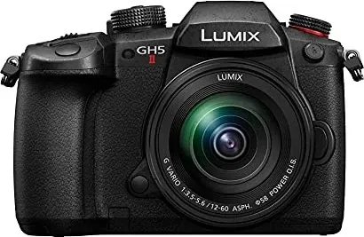 Panasonic LUMIX DC-GH5M2ME - 20MP Systemkamera mit 12-60mm Objektiv, 4K Video, doppelte Stabilisierung und robustem Design für Profis