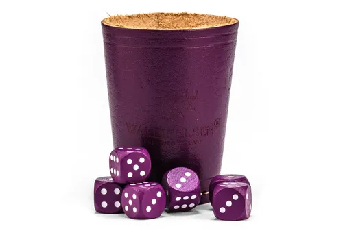 Waldfelsen Echtleder Würfelbecher mit 6 Buchenholz Würfeln - Farblernspiel mit handlichem Echtleder Würfelbecher (9 cm) und 6 hochwertigen 16 mm Buchenholz Würfeln. Ideal für Brettspiele, DIY-Projekte und plastikfreie Aufbewahrung.