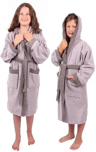 Betz Frottee Kapuzen Kinder Bademantel Dover - Bademantel für Jungen aus 100% Baumwolle, kuschelig und pflegeleicht, ideal für Komfort nach dem Baden, in zeitlosem silber/antrazit Design.