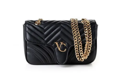 Vince Camuto Umhängetasche Schwarz - Elegante Damen Tasche 23x15x7 cm - Stylische Vince Camuto Umhängetasche in Schwarz mit praktischem Magnetverschluss und Kettenriemen. Ideal für jeden Anlass und perfekt organisiert dank Innentasche. Maße: (B)23 x (H)15 x (T)7 cm.