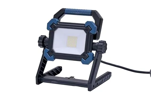 LED-Arbeitsstrahler 55 W mit dimmbarer Beleuchtung - Hochwertiger 55W Arbeitsstrahler mit 4500lm und 5000K. Ideal für flexibel einsetzbare Beleuchtung, robust und spritzwassergeschützt (IP54) für den Innen- und Außenbereich.