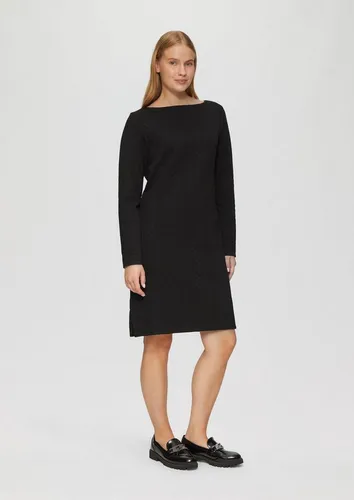 s.Oliver Strukturiertes Jacquard-Kleid mit U-Boot-Ausschnitt - Kleider für Damen, entspannte Passform aus elastischer Sweatware mit stilvoller Musterstruktur und U-Boot-Ausschnitt für einen modischen Look.
