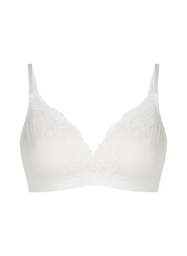 Hunkemöller Vorgeformter BH ohne Bügel Sophie - Snow White - 90B - Eleganter, vorgeformter BH ohne Bügel für optimalen Tragekomfort. Die hübschen Spitzenverzierungen machen ihn zum perfekten Begleiter. Ideal für jeden Tag und kombinierbar mit passendem Slip für ein stilvolles Set.