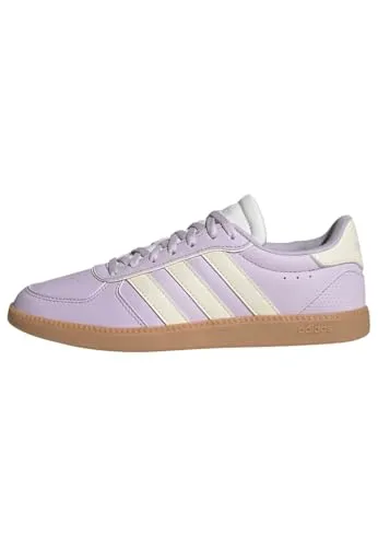 adidas Damen Breaknet Sleek Shoes – Elegante Sneakers in Ice Lavender - Stylische Sneakers mit regulärer Passform und Schnürsenkeln. Das Obermaterial aus Synthetikleder sorgt für einen modernen Look und hohen Tragekomfort.