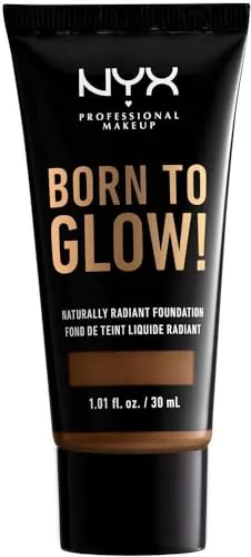 NYX Professional Makeup Born to Glow Radiant Foundation, Schillerndes Finish, Aufbaufähige mittlere Deckkraft, Vegane Formel, Farbton: Mocha
