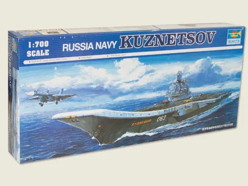 Admiral Kuznetsov Aircraft Carrier / 1:700 - Trumpeter / 05713