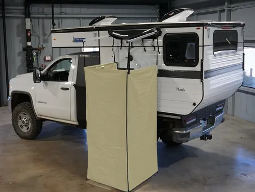 Prime Tech Dachzelt Duschzelt für 1 Person - Beige - Praktisches Duschzelt für den mobilen Einsatz, kompakt und leicht. Ideal für Camping und Outdoor-Aktivitäten, mit Abspannleinen und Heringen für sicheren Halt.