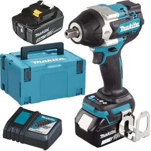 Makita DTW 701 RTJ Akku Schlagschrauber 18 V - Akkuschrauber mit 700 Nm Drehmoment, ideal für anspruchsvolle Schraubarbeiten, inkl. 2x 5,0 Ah Akkus und Ladegerät für maximale Flexibilität.