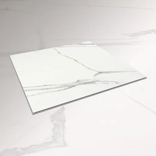 VILO Wandpaneel Fliesen SPC-Vinyl Bodenbelag 60x60cm, 4 Stück - Calacatta White - Wandpaneele mit Marmoroptik, einfache Montage dank Klicksystem, wasserabweisend und feuchtraumgeeignet für ein stilvolles Zuhause.