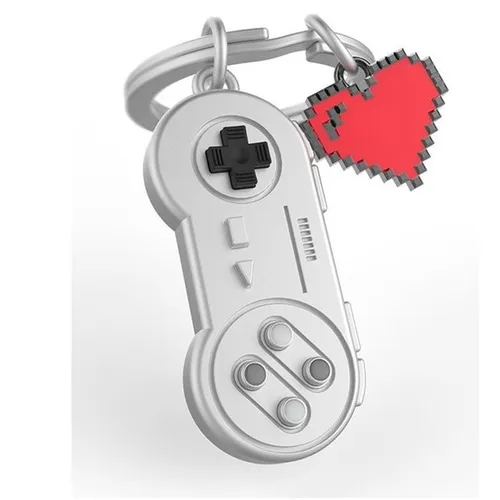 Schlüsselanhänger Game Controller von metalmorphose matt chrome mit rotem Hez