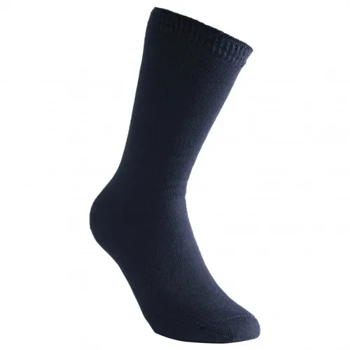 Woolpower Socks Classic 400 Dark Navy (36-39) - Socken aus 64% Merinowolle, perfekt isolierend und feuchtigkeitsabsorbierend. Ideal für Outdoor-Aktivitäten und hohe Schuhe, bietet Komfort und Wärme in jeder Situation.