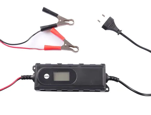 Batterieladegerät Ladegerät Batterie Erhaltungsgerät Autobatterie Motorrad Boot