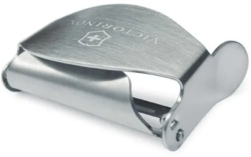 Victorinox 760-74 Sparschäler, silber – Ergonomisches Design - Sonstige Küchenhelfer – Der Victorinox Sparschäler aus hochwertigem Edelstahl bietet eine rotierende Klinge für effizientes Schälen und wirft die Schalen direkt in den Abfall. Spülmaschinenfest und ideal für jeden Koch!