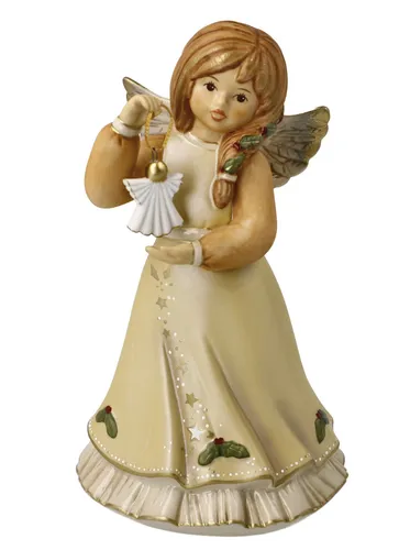 Goebel Engel Himmlische Festtage 15,5 cm - Neuheit 2024 - Figur aus hochwertigem Porzellan, ideal zur festlichen Dekoration und als liebevolles Geschenk für die Weihnachtszeit.