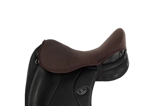 Acavallo Sattelpad Dressur Dri-Lex 10 mm braun M - Hochwertiges Sattelpad für Reiter, Größe M, Farbe braun. Ideal für den täglichen Einsatz, bietet es eine optimale Polsterung und sorgt für hohen Tragekomfort.