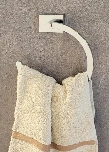 Obi Vallona Handtuchring Messing Verchromt. Geöffene gerundete Form. LimitedEdition