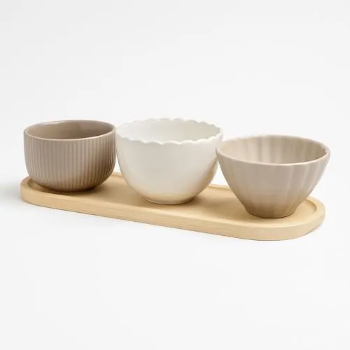 Murago - Servierset mit Bambustablett & 3 Keramikschalen - Dipschalen & Snackschalen in Naturtönen - Vorspeisenset für Tapas Snacks Fingerfood Dips Servierplatte modern für Küche & Gäste