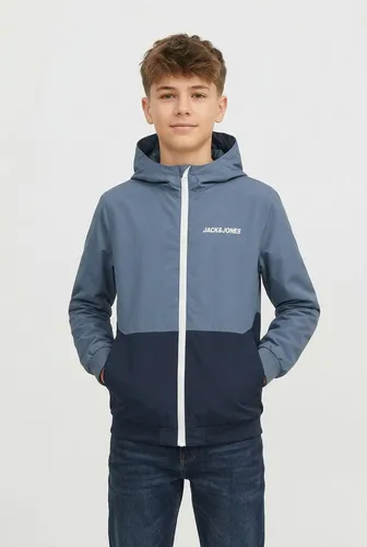 Jack & Jones Junior Outdoorjacke JJERUSH – wasserabweisend mit Kapuze - Die ideale Outdoorjacke für Jungen: wasserabweisend, leicht und mit praktischen Eingrifftaschen. Perfekt für Abenteuer bei jedem Wetter und bequem im Alltag.