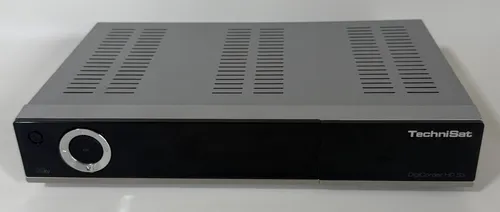 TechniSat DigiCorder HD S3 Sat Festplattenreceiver 320GB defekt - geht nicht an