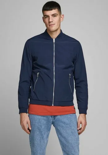 JACK & JONES Herren JJERUSH Bomber NOOS 12165203 - Navy Blazer, S - Funktionsjacke mit durchgehendem Reißverschluss, ideal für Reisen und kühleres Wetter. Strapazierfähig, knitterfrei und modisch – perfekt für Sport, Arbeit und Freizeit.