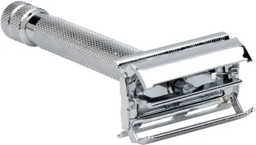 Erbe Shaving Shop Rasierer Tradition silber kariert - Nassrasierer im klassischen karierten Metall-Design, ideal für eine perfekte Rasur mit zweischneidigen Klingen und einfacher Klingenwechsel.