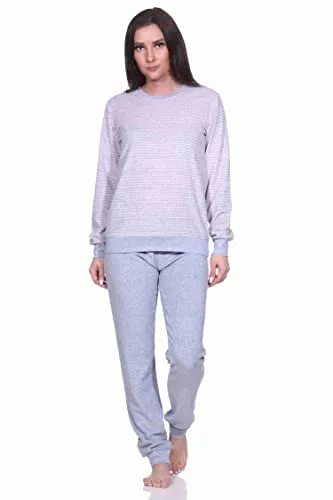 RELAX by Normann Damen Frottee Pyjama Langarm Streifenoptik, Größe:44/46 - Kuscheliger Frottee-Pyjama für kalte Nächte, mit eleganter Streifenoptik und süßer Pinguin-Stickerei. Bündchen sorgen für optimalen Sitz und Schlafkomfort. Hergestellt aus 70 % Baumwolle, für angenehmen Tragekomfort.