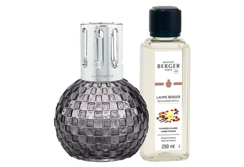 Disco Grise - Pudriger Amber Lufterfrischer - Erleben Sie das nostalgische Flair der Discozeit mit diesem Lufterfrischer. Das Set enthält 250ml des Duftes 'Pudriger Amber', ideal für eine angenehme Raumatmosphäre.