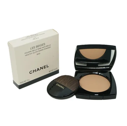 Chanel Les Beiges Poudre Belle Mine Naturelle 12 g – Nachfüllbar - Die nachfüllbare Puder-Textur von Chanel sorgt für einen natürlichen Teint und ein strahlendes Finish. Ideal für unterwegs und mit geprüfter Qualität.