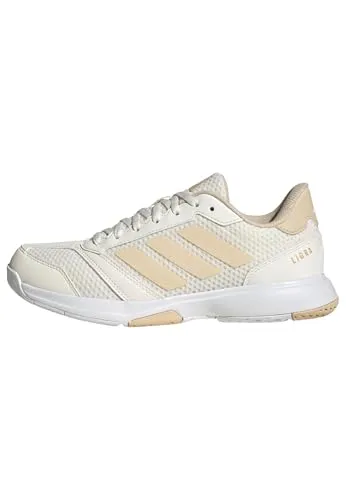 adidas Damen Ligra 8 - Sportliche Indoor Schuhe in Off White - Damen-Sneaker mit atmungsaktivem Synthetik-Leder, dämpfender Zwischensohle und abriebfestem Adituff Zehenbereich, ideal für Indoor-Sport und umweltfreundlich mit 20 % recycelten Materialien.