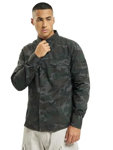 Brandit Slim Fit Long Sleeve Shirt Woodland L - Herrenhemden im Vintage-Style, atmungsaktives Baumwoll-Material, ideal für Wandern und Reisen, mit stylischem SlimFit Schnitt und knöpfbaren Brusttaschen.