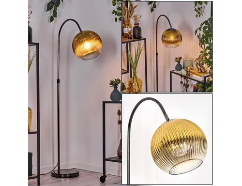 hofstein Stehlampe Retro-Design - Standleuchte aus Metall und Riffelglas, verstellbar mit Fußschalter. Ideal für jeden Innenbereich, bringt modernen Retro-Charme in Ihr Zuhause.